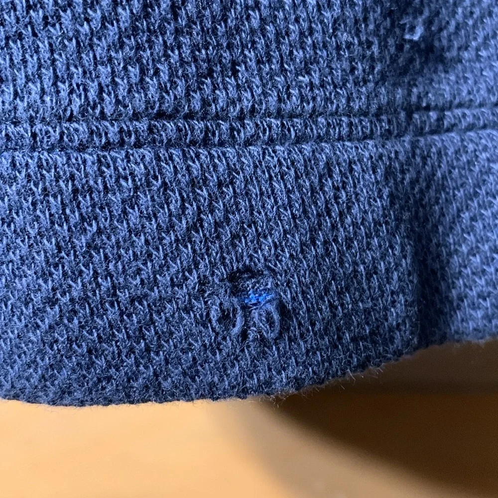 Hugo Boss (S) - Picture 16 of 16